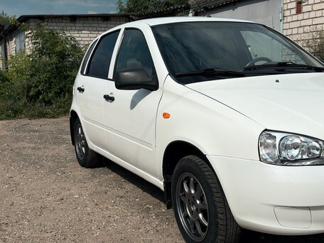 2013 Lada (ВАЗ) Kalina I, белый, 235000 рублей, вид 3