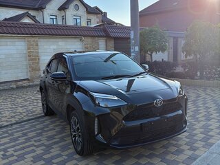 2021 Toyota Yaris Cross I, чёрный, 2350000 рублей, вид 2