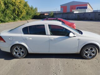 2010 Opel Astra H Рестайлинг, белый, 400000 рублей, вид 3