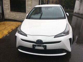 2019 Toyota Prius IV Рестайлинг (XW50), белый, 1799000 рублей, вид 2
