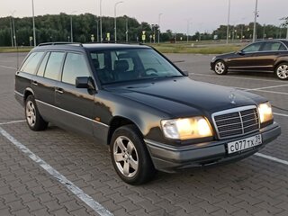 1994 Mercedes-Benz E-Класс 200 I (W124), чёрный, 550077 рублей, вид 5