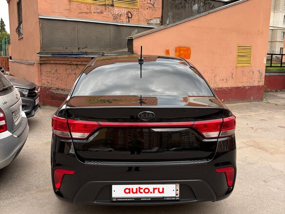 2017 Kia Rio IV, чёрный, 1150000 рублей - вид 4