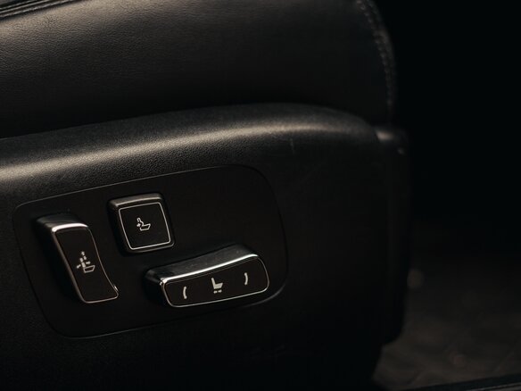 2012 Lexus LS 460 IV Рестайлинг 2, чёрный, 3100000 рублей - вид 15
