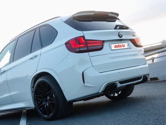 2015 BMW X5 M II (F85), белый - вид 2
