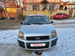 2006 Ford Fusion I Рестайлинг, серебристый, 400000 рублей, вид 1