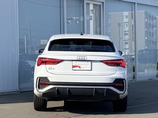 2023 Audi Q3 Sportback 35 TFSI MHEV II (F3), белый, 2300000 рублей, вид 4
