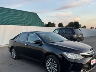 2016 Toyota Camry VII (XV50) Рестайлинг, чёрный, 2000000 рублей, вид 5