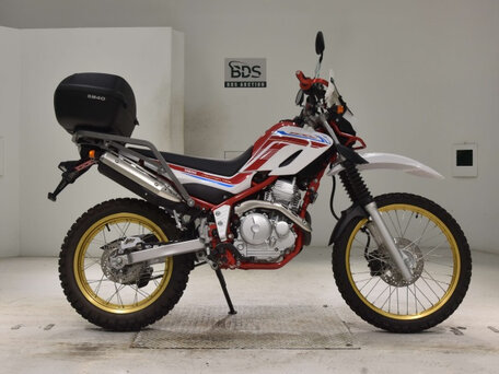 2020 Yamaha XT250 Serow, красный, 650000 рублей, вид 1