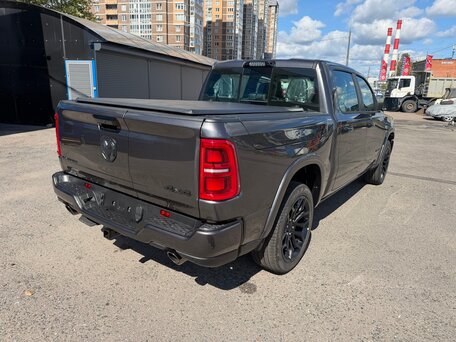 2026 Ram 1500 Crew Cab eTorque V Рестайлинг, серый, 12599999 рублей, вид 5