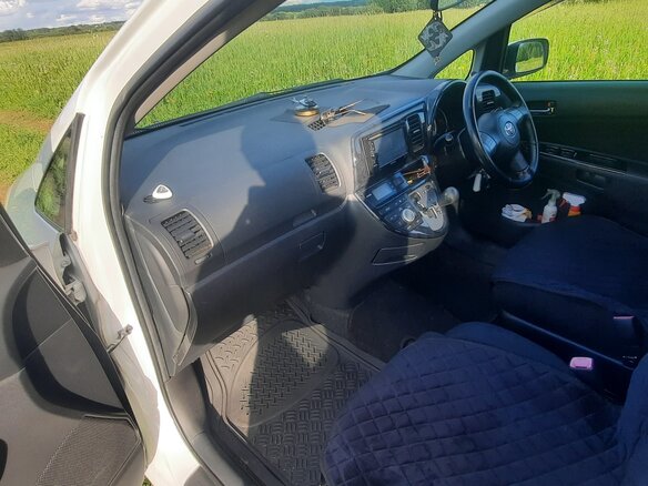 2003 Toyota Wish I, белый, 1200000 рублей - вид 8