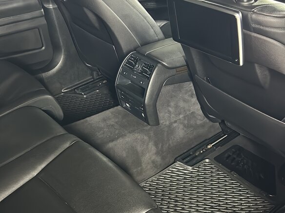 2012 BMW 7 серии 750Li xDrive V (F01/F02/F04) Рестайлинг, чёрный - вид 19
