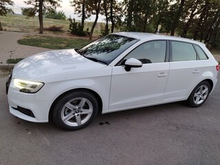 2019 Audi A3 III (8V) Рестайлинг, белый, 1395000 рублей, вид 4