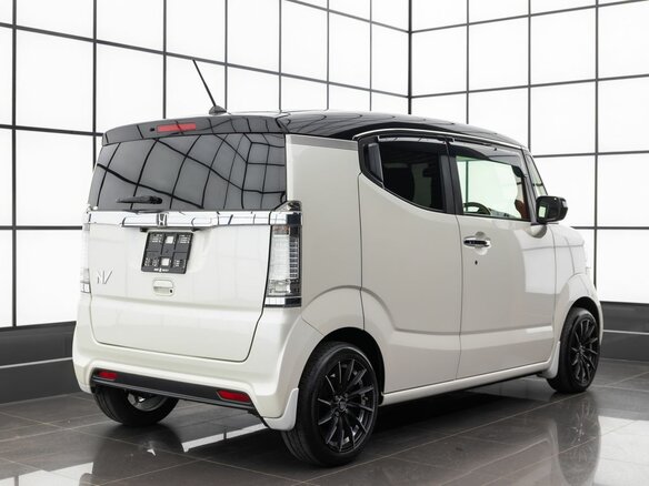 2016 Honda N-BOX Slash I, белый, 899000 рублей - вид 3