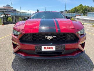 2021 Ford Mustang VI Рестайлинг, красный, 3900000 рублей, вид 3