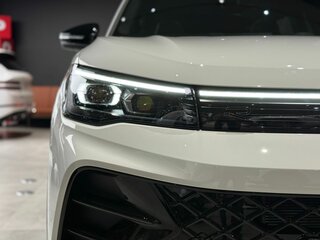 2026 Volkswagen Tiguan L Pro III (China Market), белый, 5110000 рублей, вид 3