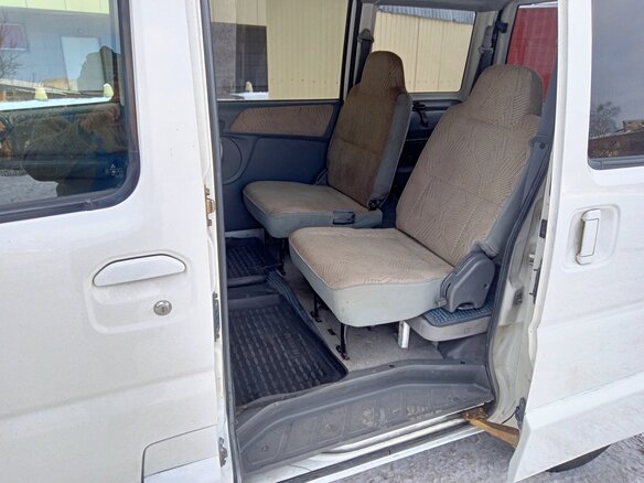 2001 Mitsubishi Town Box Wide I, белый - вид 8