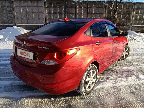 2011 Hyundai Solaris I, красный, 840000 рублей - вид 9
