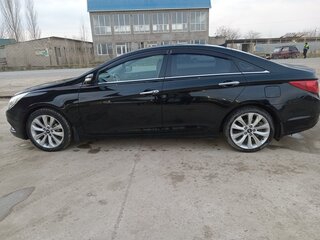 2011 Hyundai Sonata VI (YF), чёрный, 1150000 рублей, вид 4