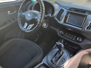 2013 Kia Sportage III, белый, 1550000 рублей, вид 3