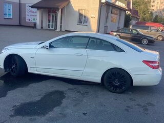 2011 Mercedes-Benz E-Класс 200 5G-Tronic IV (W212, S212, C207), белый, 1300000 рублей, вид 3