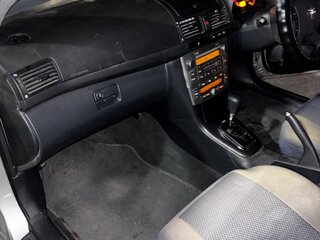 2005 Toyota Avensis II, серебристый, 600000 рублей, вид 5