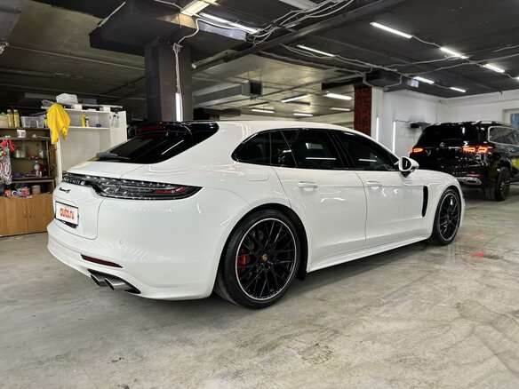2021 Porsche Panamera 4S Sport Turismo II Рестайлинг, белый, 12000000 рублей - вид 10