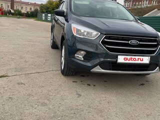 2019 Ford Escape III Рестайлинг, серый, 1650000 рублей, вид 3