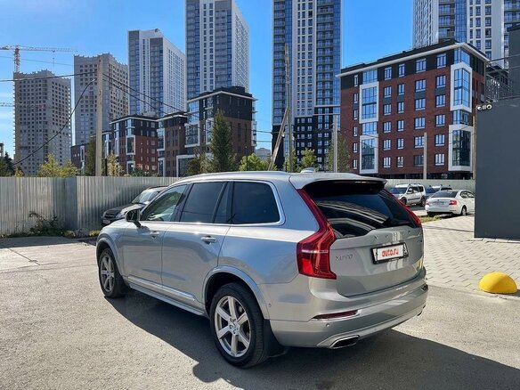 2016 Volvo XC90 II, серебристый, 3350000 рублей - вид 2
