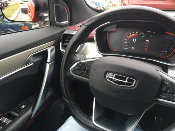 2020 Geely Coolray I, красный, 1862098 рублей - вид 3