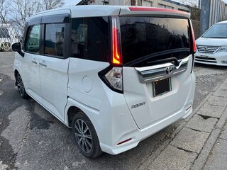 2021 Toyota Roomy I Рестайлинг, белый, 826000 рублей, вид 2