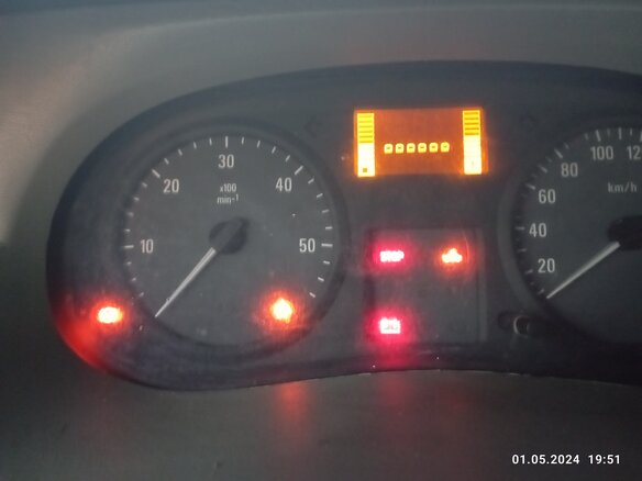 2008 Opel Vivaro, белый, 1300000 рублей - вид 16