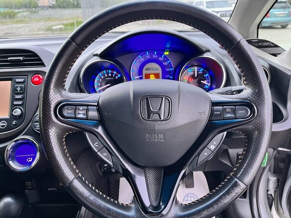 2011 Honda Fit Shuttle I, серебристый, 1080000 рублей - вид 17