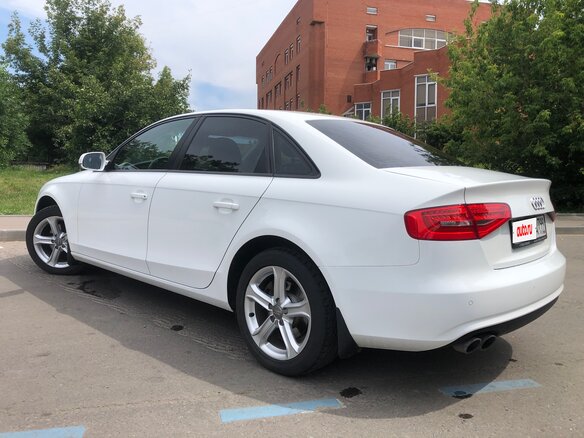 2012 Audi A4 IV (B8) Рестайлинг, белый, 1650000 рублей - вид 4