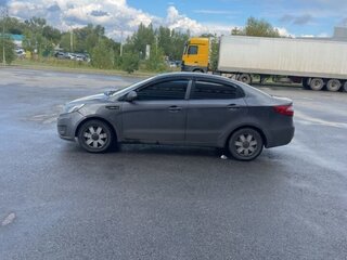 2013 Kia Rio III, серый, 645000 рублей, вид 4