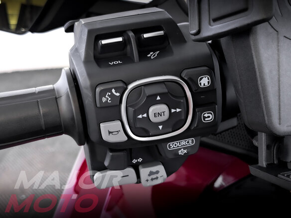 2018 Honda GL 1800 Gold Wing, красный, 2740000 рублей - вид 11