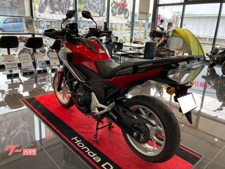 2017 Honda NC 750X, красный, 750000 рублей, вид 4