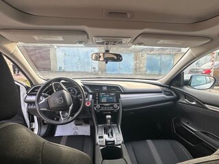 2018 Honda Civic X, белый, 2300000 рублей, вид 3