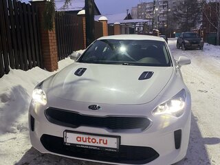 2018 Kia Stinger I, белый, 2600000 рублей, вид 2