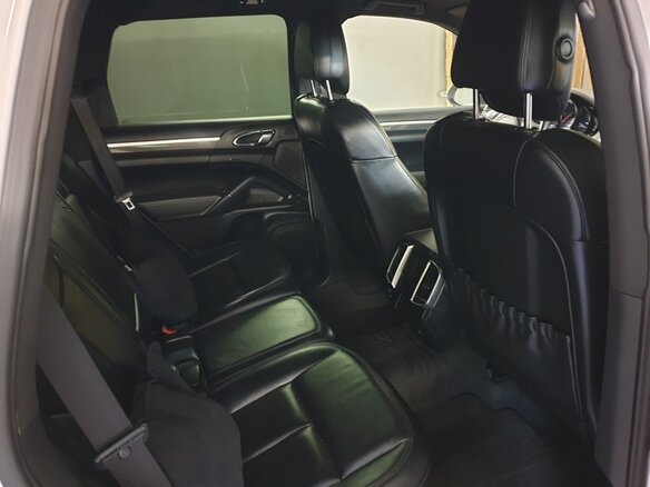 2012 Porsche Cayenne Diesel II (958), белый - вид 9