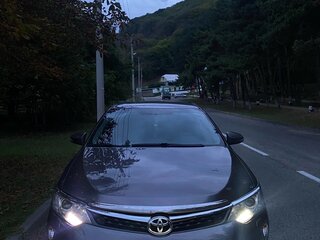 2014 Toyota Camry VII (XV50) Рестайлинг, серый, 1750000 рублей, вид 2