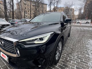 2020 Infiniti QX50 II, чёрный, 3000000 рублей, вид 2