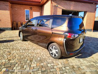2020 Toyota Sienta II Рестайлинг, коричневый, 2100000 рублей, вид 4