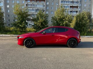 2019 Mazda 3 IV (BP), красный, 2300000 рублей, вид 4