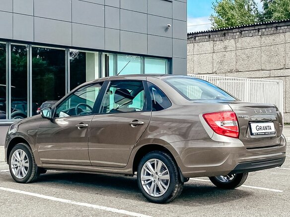 2025 Lada (ВАЗ) Granta I Рестайлинг, коричневый, 1088000 рублей - вид 6