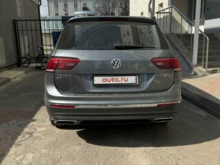 2020 Volkswagen Tiguan Allspace II, серый, 3400000 рублей, вид 4