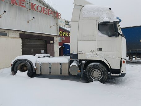 2003 Volvo FH, белый, 2600000 рублей, вид 2