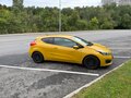 2016 Kia Ceed II Рестайлинг, жёлтый, 800000 рублей