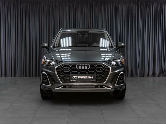 2021 Audi Q5 45 TFSI II (FY) Рестайлинг, серый, 4959000 рублей - вид 2