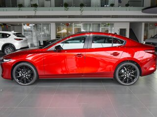 2025 Mazda 3 Axela IV (BP), красный, 3600000 рублей, вид 4