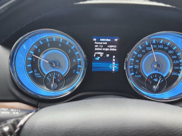 2012 Chrysler 300C II, чёрный, 2490000 рублей - вид 8